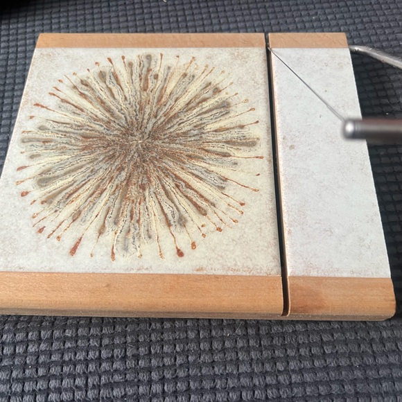 Wood Wot Knots MCM WALES cheese slicer - Picture 2 of 3